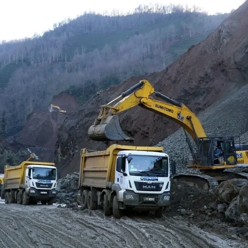 Rüzgar Enerji Santralleri İçin Altyapı Ve Temel Kazma Süreçleri